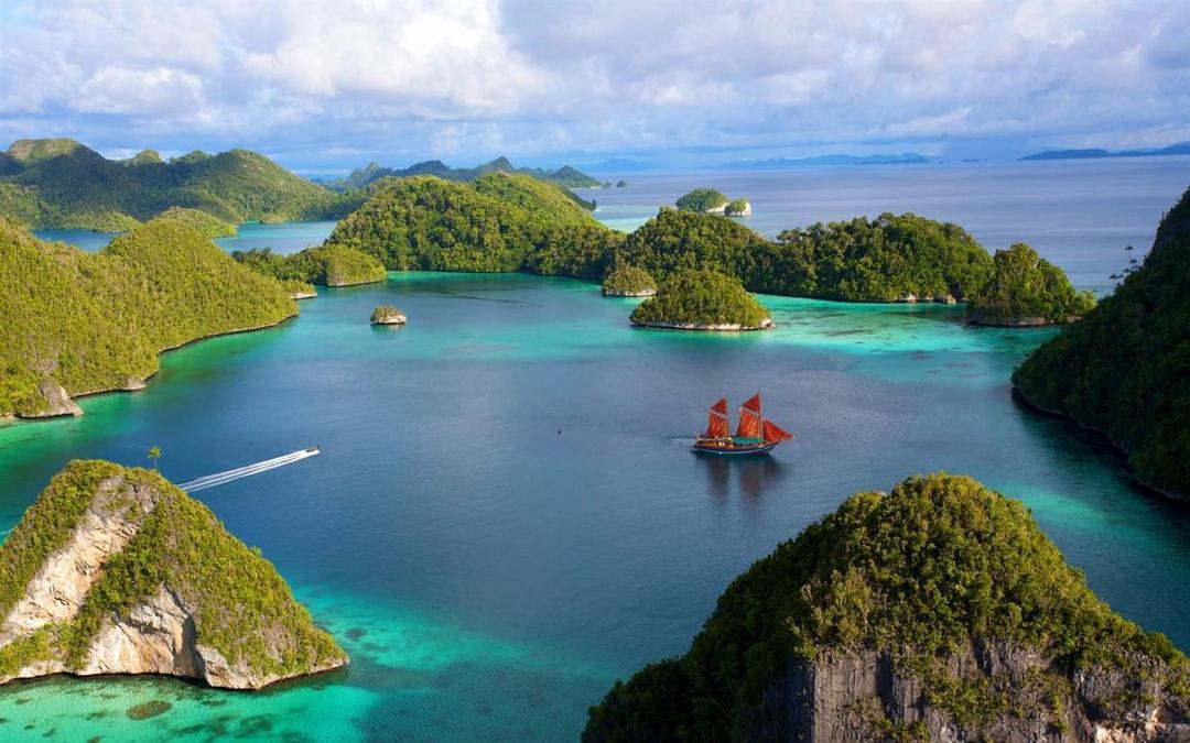 http://cdn.idntimes.com/content-images/post/20151016/beautiful-indonesia (1).jpg